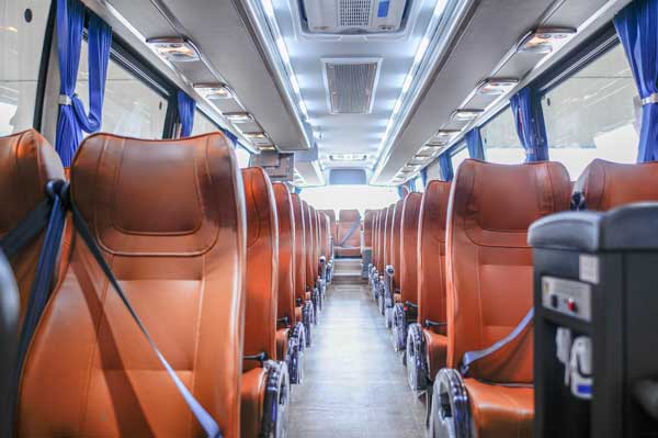 年會、活動、團建租大巴車?商務(wù)用車服務(wù)怎么選?