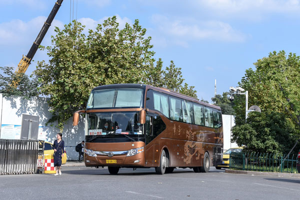 （班車租賃費用）企業班車租賃多少錢？決定因素哪些？